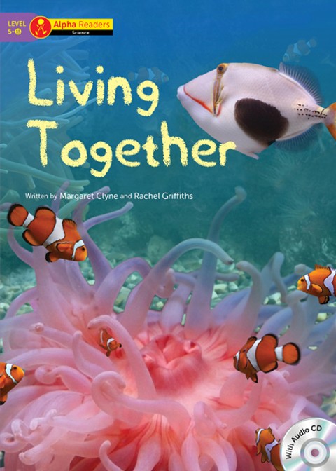 Living Together 표지 이미지